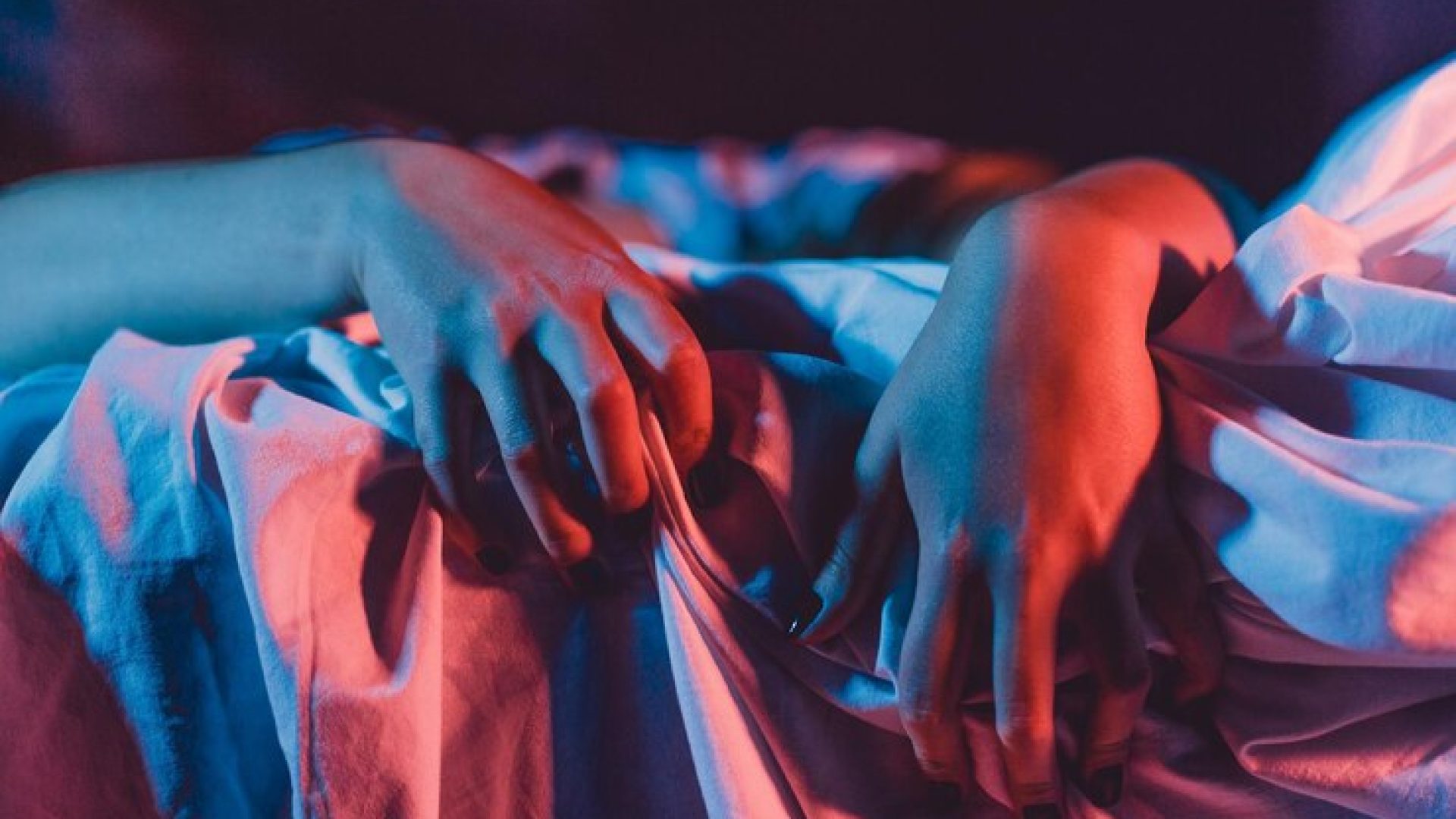 چگونه سکس تراپی باعث نجات رابطه زن و شوهری و ترمیم زخم خیانت می­شود؟